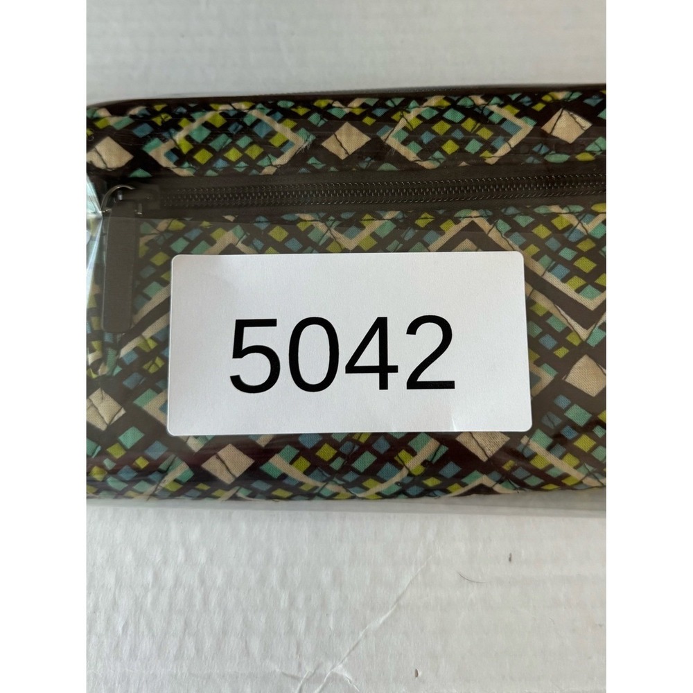 Vera Bradley Rain Forest RFID Turn Lock Wallet Quilted Zip Around - Picture 5 of 5